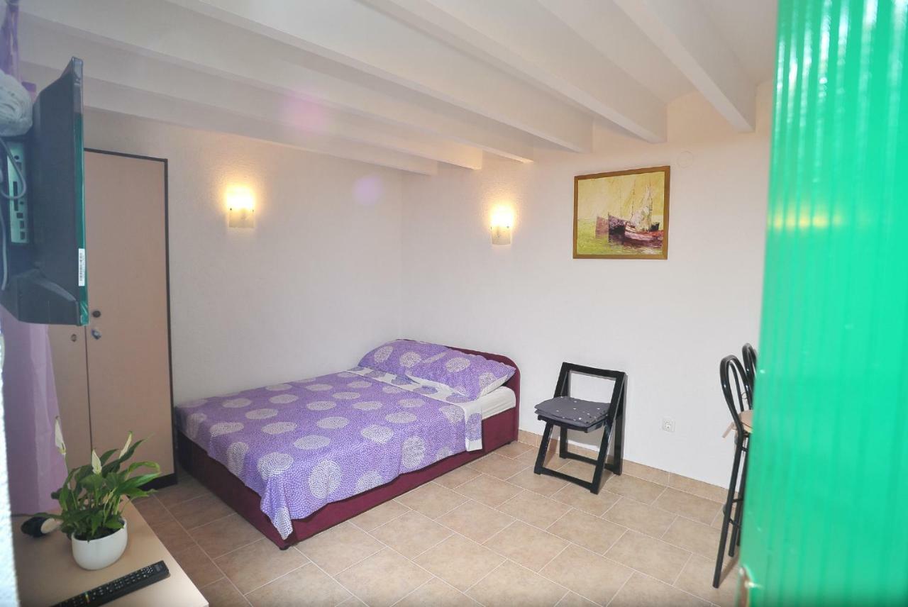 Apartments Sonia & Ana トロギール エクステリア 写真